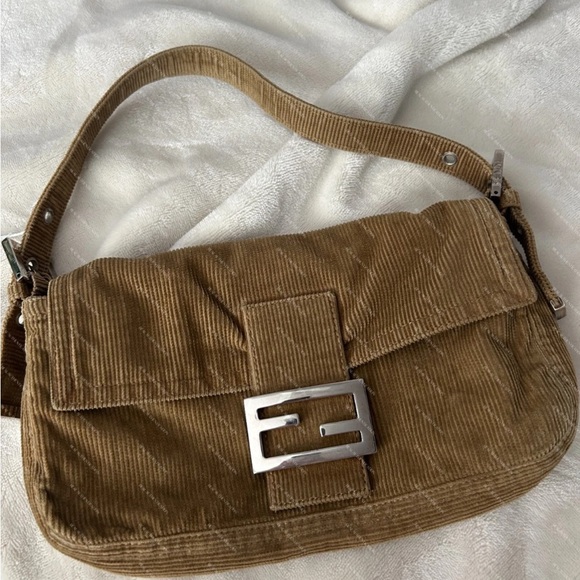 Vintage Fendi Brown Corduroy Baguette Bag - Picture 2 of 16